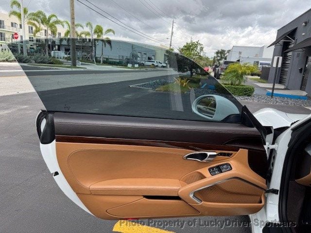 2017 Porsche 911 Turbo S Cabriolet photo 58