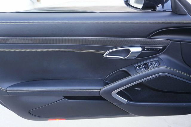2017 Porsche 911 Turbo S Cabriolet - 23061856 - 16