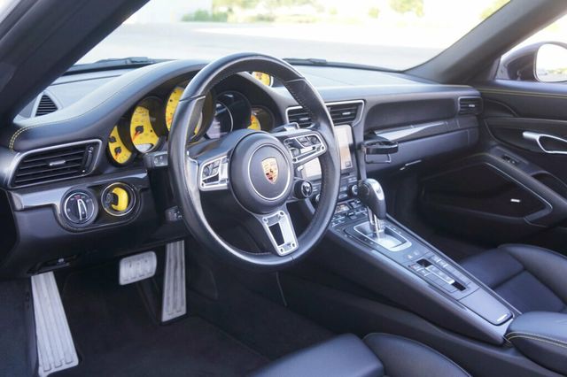 2017 Porsche 911 Turbo S Cabriolet - 23061856 - 19