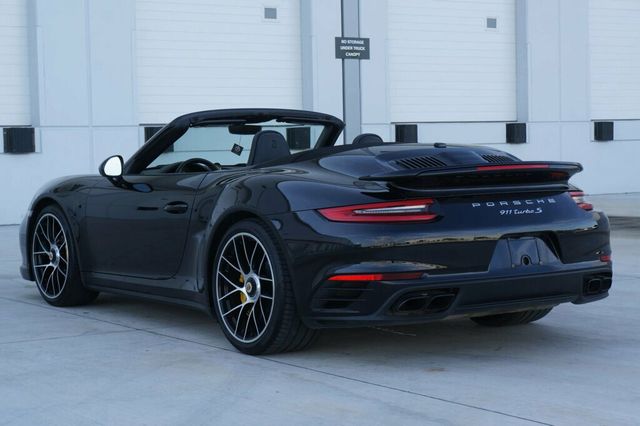 2017 Porsche 911 Turbo S Cabriolet - 23061856 - 4