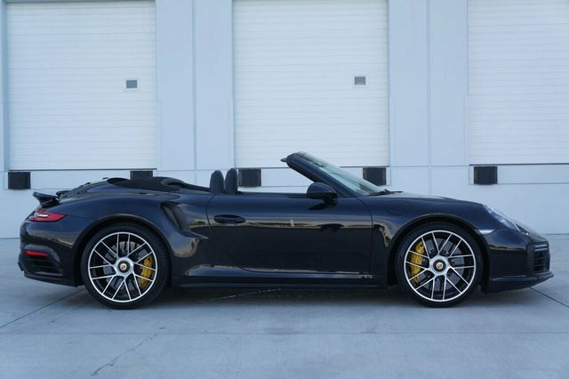 2017 Porsche 911 Turbo S Cabriolet - 23061856 - 8