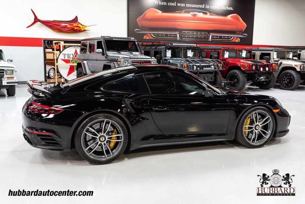 2017 Porsche 911 Turbo S Coupe - 22731956 - 27