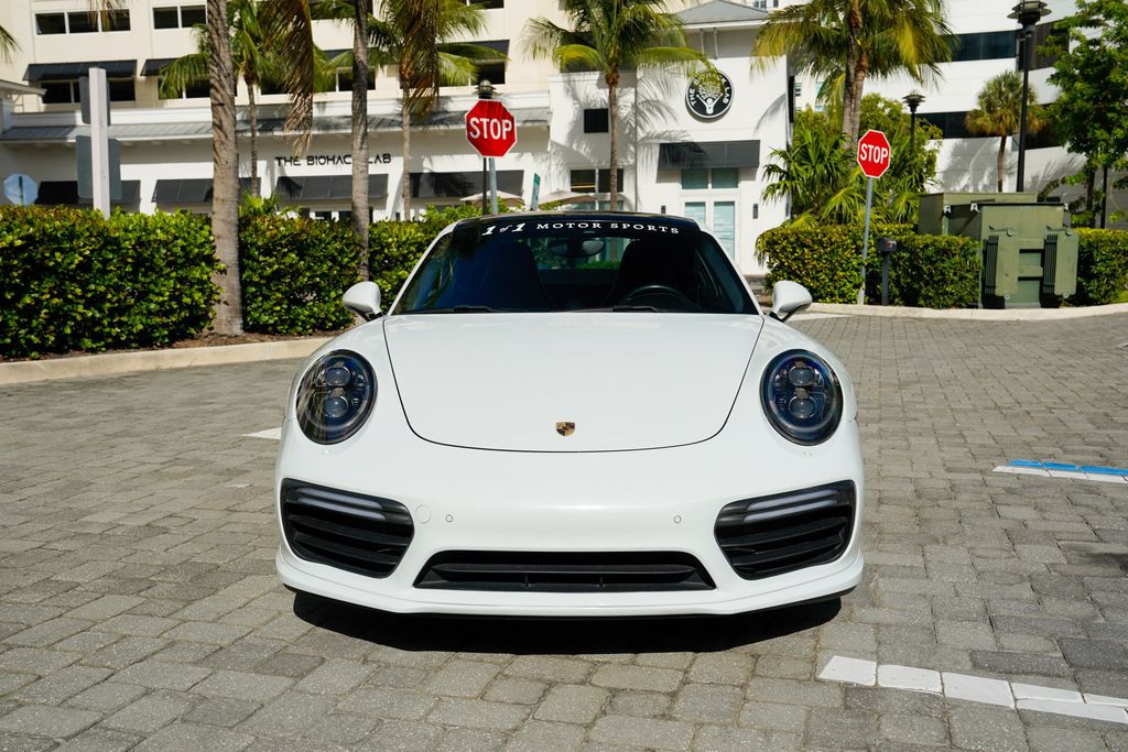 2017 Porsche 911 Turbo S Coupe - 23076160 - 3