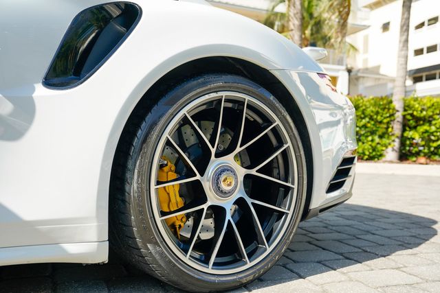 2017 Porsche 911 Turbo S Coupe - 23076160 - 45