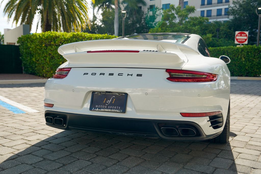 2017 Porsche 911 Turbo S Coupe - 23076160 - 47