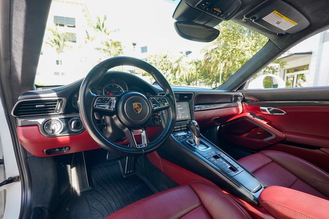 2017 Porsche 911 Turbo S Coupe - 23076160 - 60