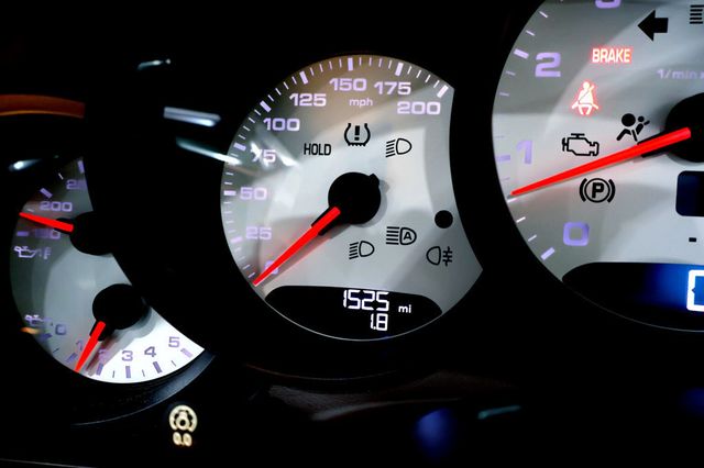 2017 Porsche 911 TARGA 4S WHITE...1,525 MILES...AMAZING!! - 22957098 - 34