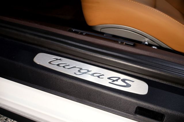 2017 Porsche 911 TARGA 4S WHITE...1,525 MILES...AMAZING!! - 22957098 - 35