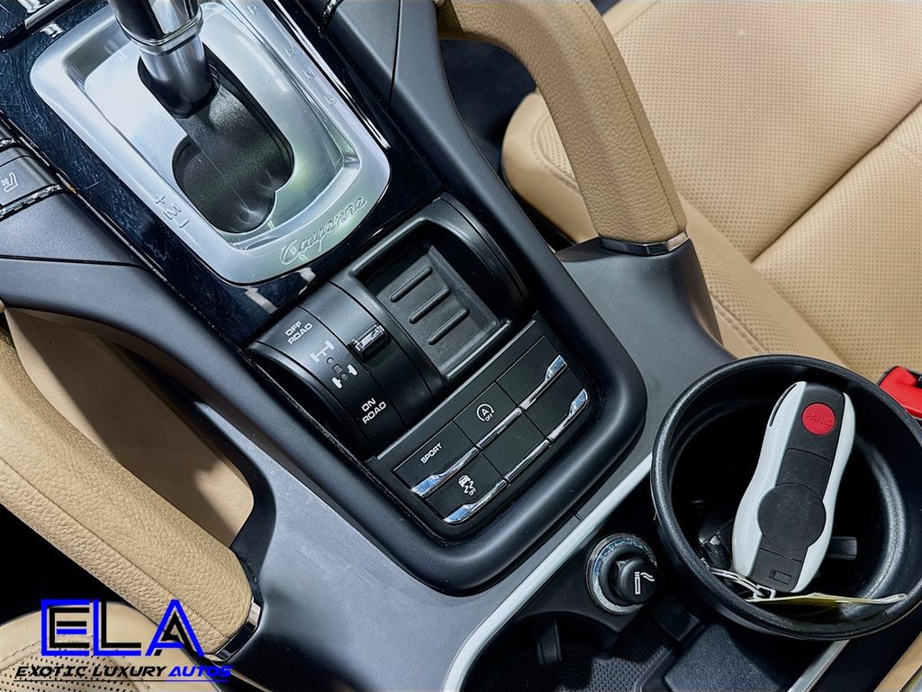 2017 Porsche Cayenne 2017 PORSCHE CAYENNE PLATINUM EDITION ALL WHEEL DRIVE! LOADED  - 22928685 - 38