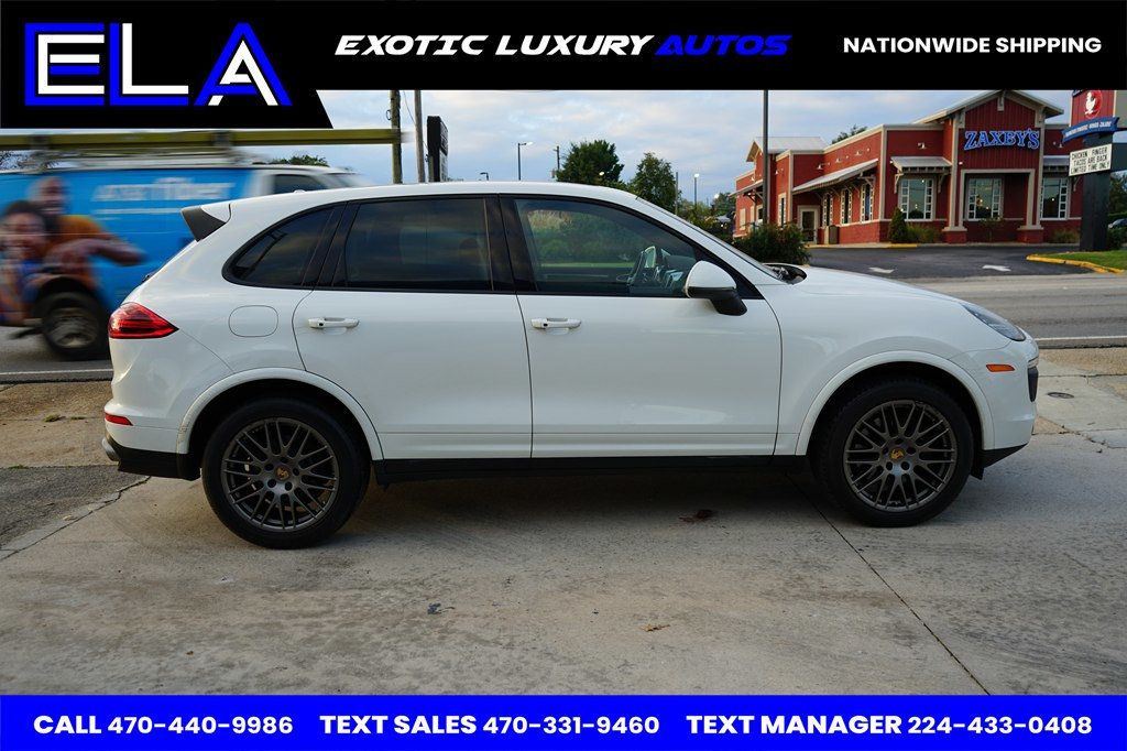 2017 Porsche Cayenne Platinum Edition photo 4