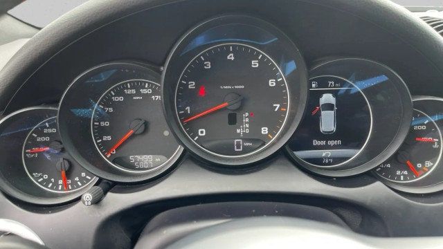2017 Porsche Cayenne AWD - 23091660 - 11