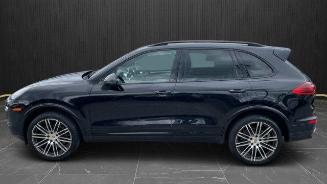 2017 Porsche Cayenne AWD - 23091660 - 5