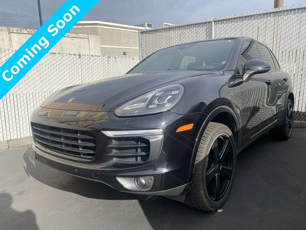 2017 Porsche Cayenne Base - 22646827 - 1