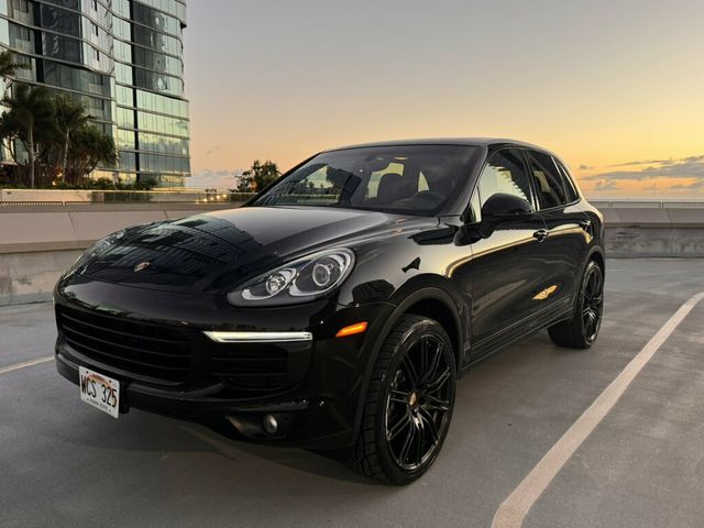 2017 Porsche Cayenne Cayenne Platinum, New tires, Just serviced - 23099390 - 1