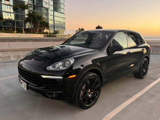 2017 Porsche Cayenne Cayenne Platinum, New tires, Just serviced - 23099390 - 21