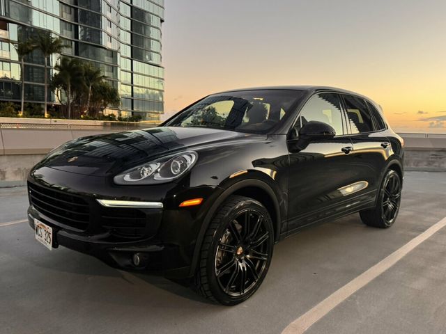 2017 Porsche Cayenne Cayenne Platinum, New tires, Just serviced - 23099390 - 22