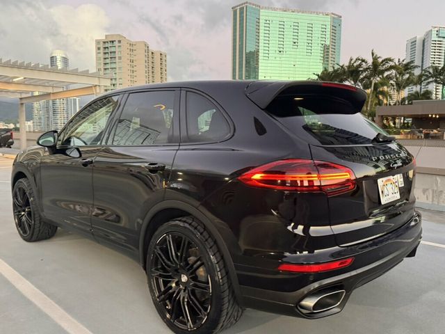 2017 Porsche Cayenne Cayenne Platinum, New tires, Just serviced - 23099390 - 7