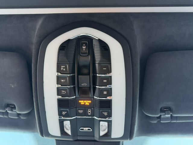 2017 Porsche Cayenne GTS AWD - 23071050 - 19