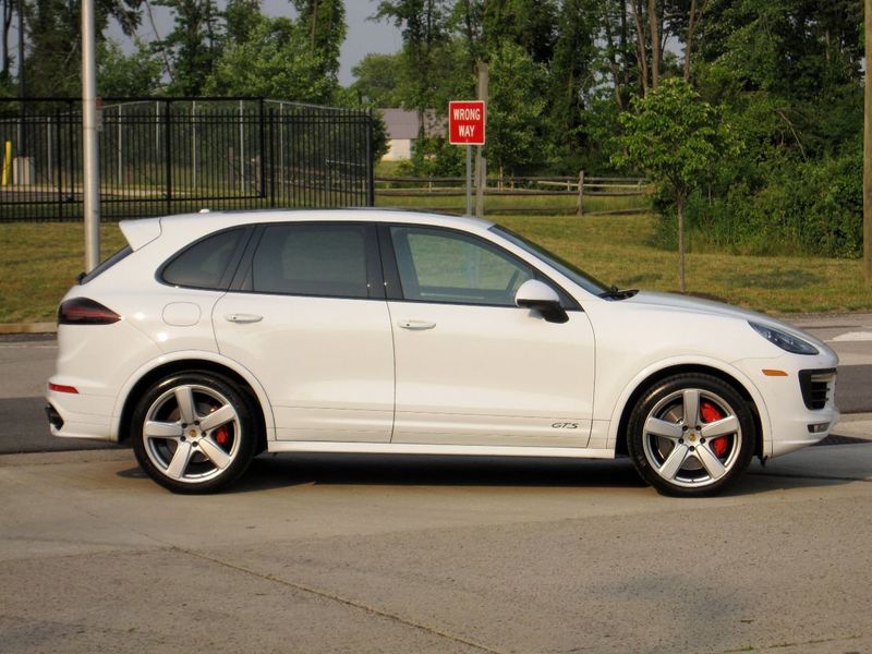 2017 Porsche Cayenne GTS AWD - 21968562 - 8