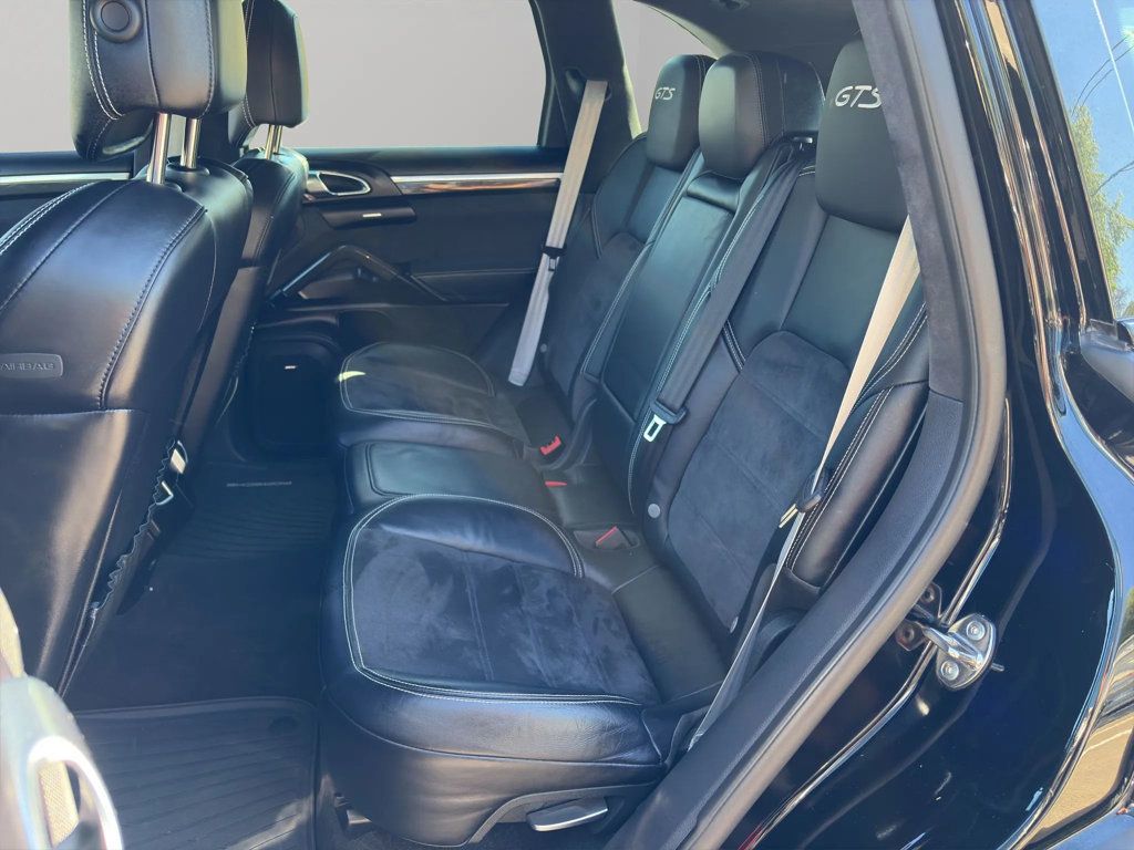 2017 Porsche Cayenne GTS AWD - 23003256 - 17