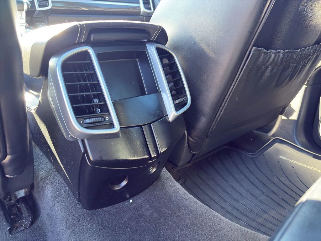 2017 Porsche Cayenne GTS AWD - 23003256 - 20