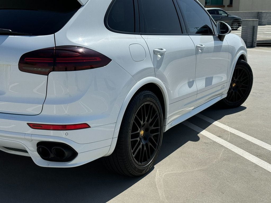 2017 Porsche Cayenne GTS AWD - 22579169 - 13