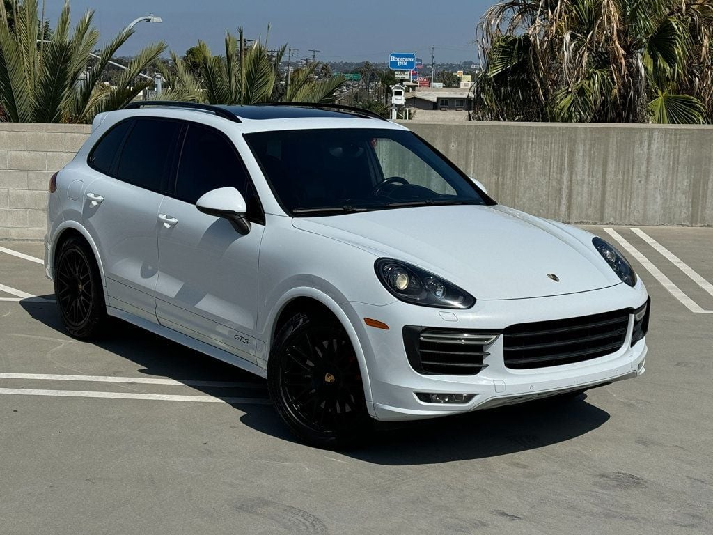 2017 Porsche Cayenne GTS AWD - 22579169 - 2