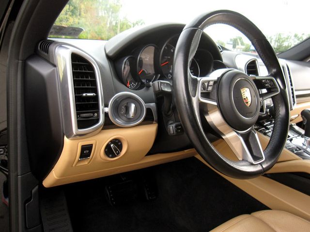 2017 Porsche Cayenne Platinum Edition AWD - 22928290 - 18