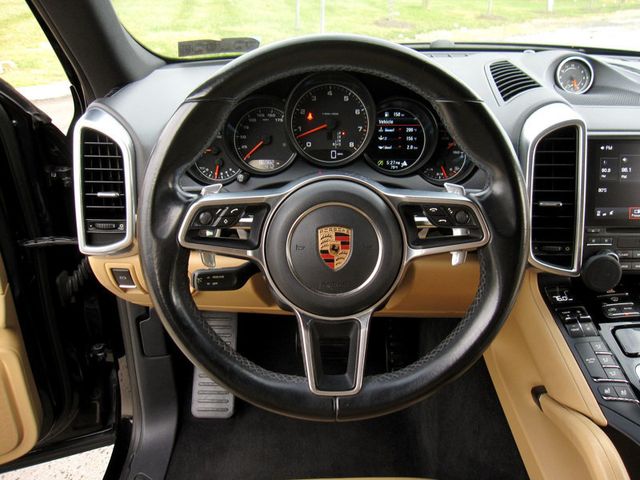 2017 Porsche Cayenne Platinum Edition AWD - 22928290 - 19