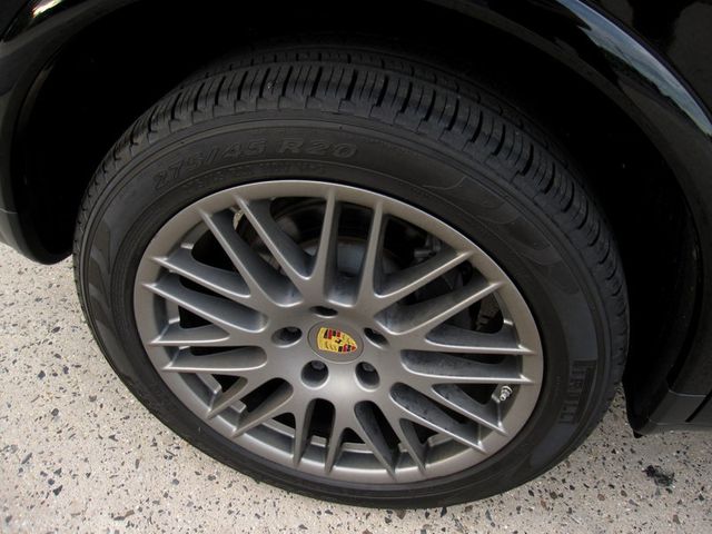 2017 Porsche Cayenne Platinum Edition AWD - 22928290 - 33