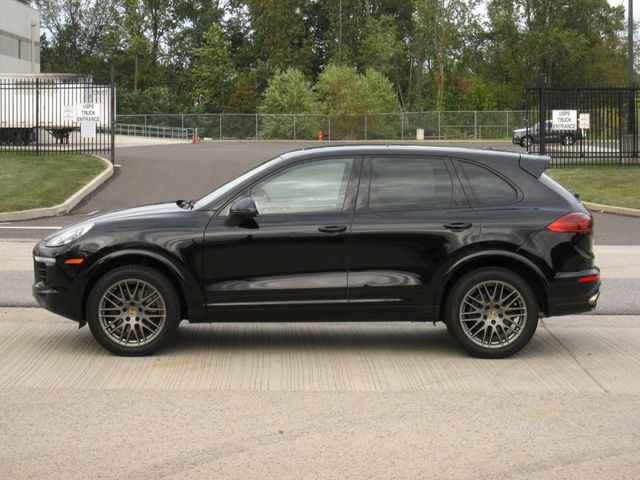 2017 Porsche Cayenne Platinum Edition AWD - 22928290 - 5