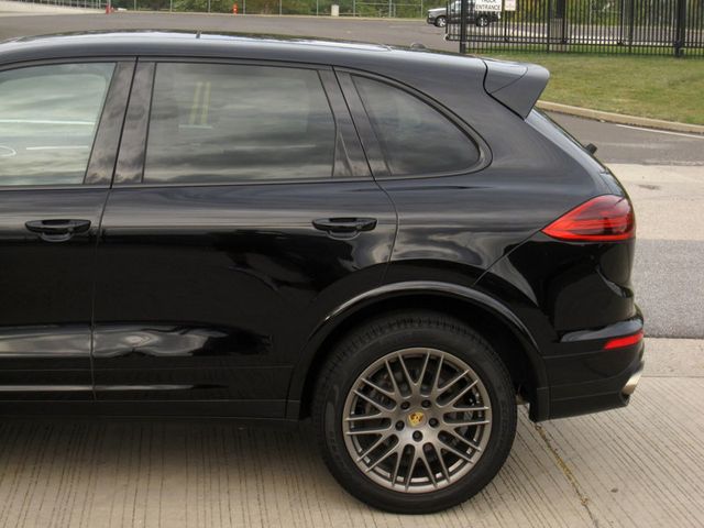 2017 Porsche Cayenne Platinum Edition AWD - 22928290 - 7