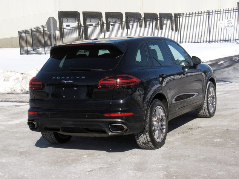 2017 Porsche Cayenne Platinum Edition AWD - 22982369 - 11