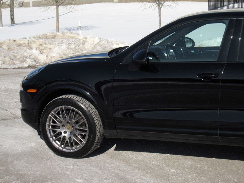 2017 Porsche Cayenne Platinum Edition AWD - 22982369 - 6