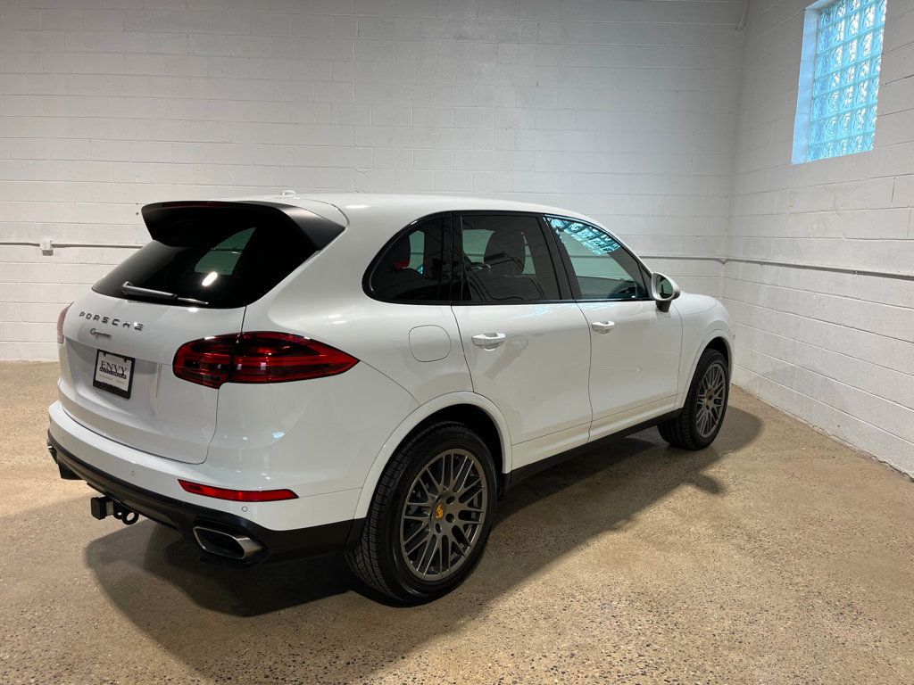 2017 Porsche Cayenne Platinum Edition photo 10