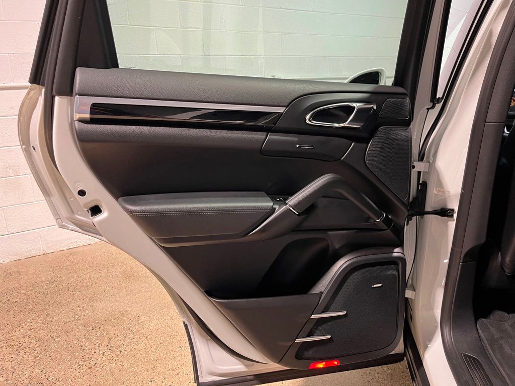 2017 Porsche Cayenne Platinum Edition photo 28