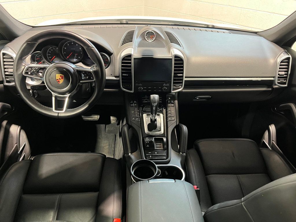 2017 Porsche Cayenne Platinum Edition photo 38