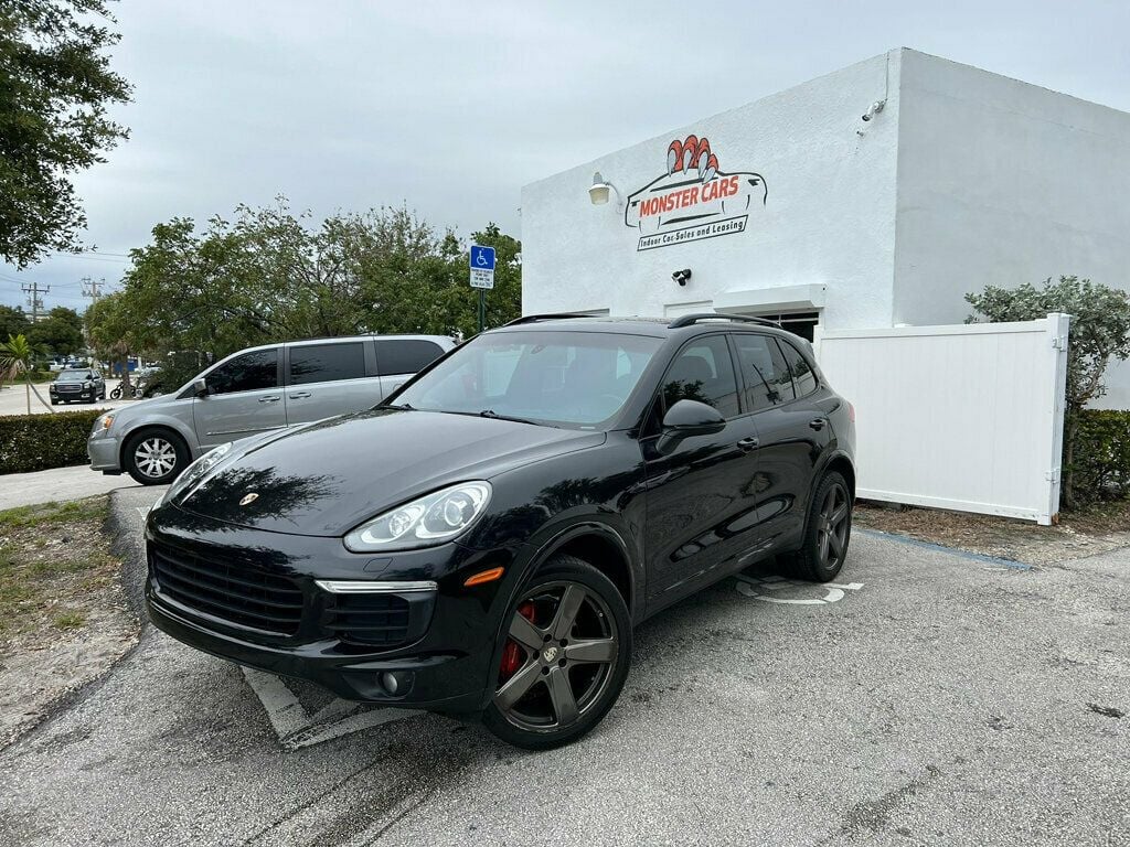 2017 Porsche Cayenne Platinum Edition AWD - 22756997 - 1