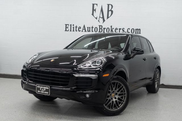 2017 Porsche Cayenne Platinum Edition AWD - 22947372 - 0