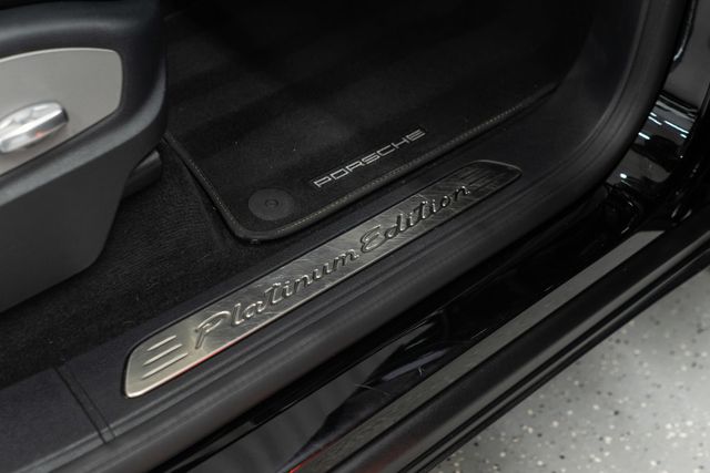 2017 Porsche Cayenne Platinum Edition AWD - 22947372 - 12