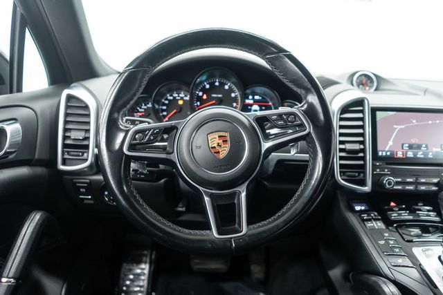 2017 Porsche Cayenne Platinum Edition AWD - 22947372 - 15