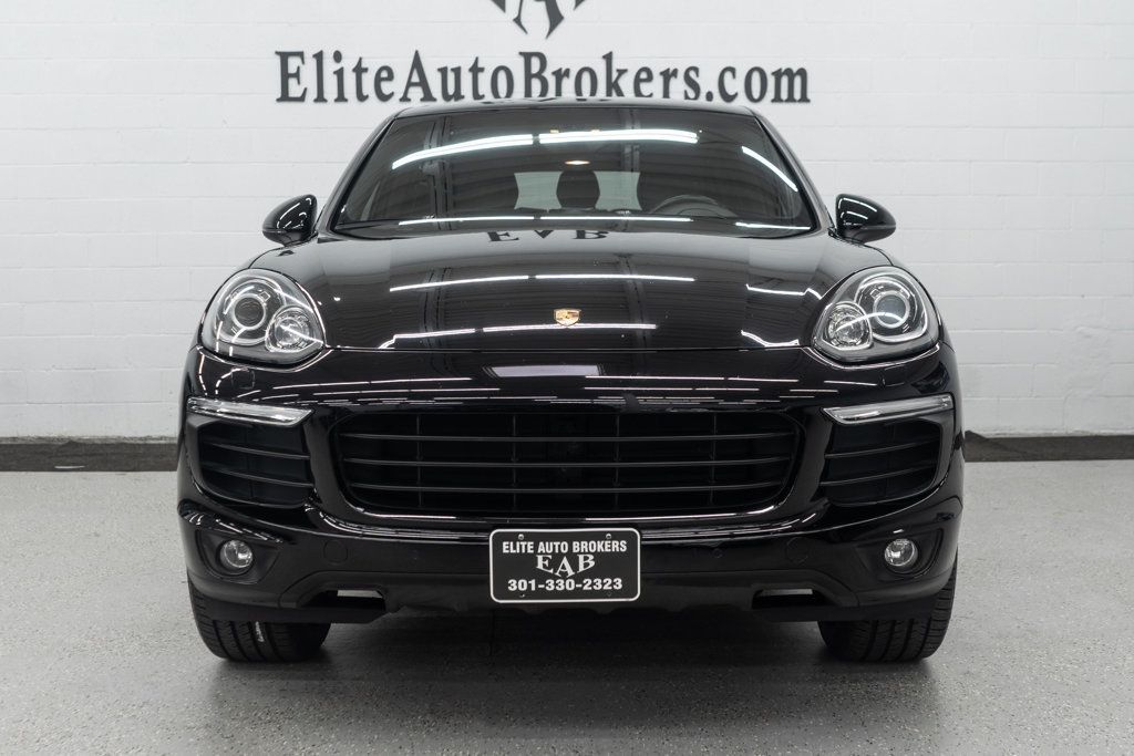 2017 Porsche Cayenne Platinum Edition photo 3