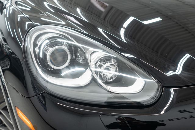 2017 Porsche Cayenne Platinum Edition AWD - 22947372 - 39