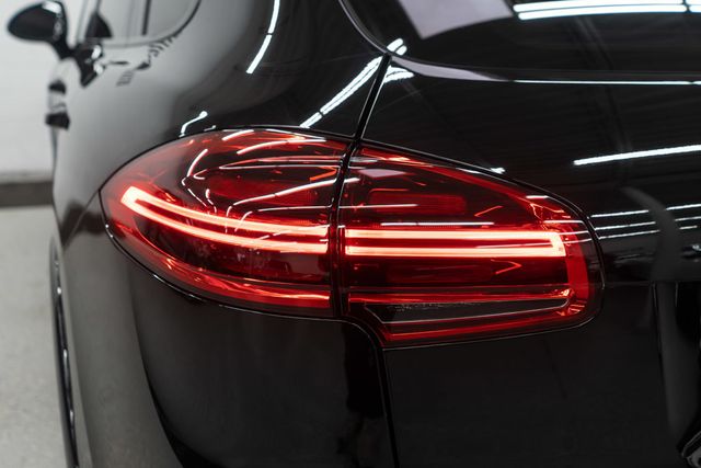 2017 Porsche Cayenne Platinum Edition AWD - 22947372 - 42