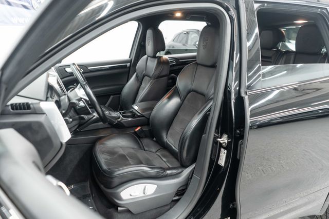 2017 Porsche Cayenne Platinum Edition AWD - 22947372 - 7