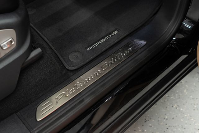 2017 Porsche Cayenne Platinum Edition AWD - 23086862 - 15
