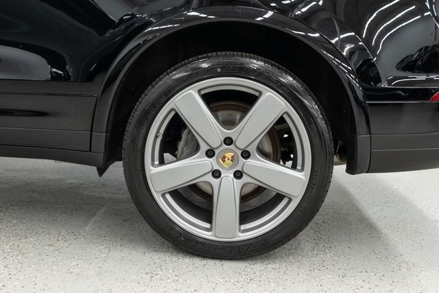 2017 Porsche Cayenne Platinum Edition AWD - 23086862 - 34