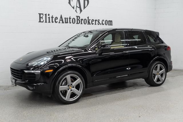2017 Porsche Cayenne Platinum Edition AWD - 23086862 - 53