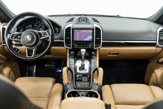 2017 Porsche Cayenne Platinum Edition AWD - 23086862 - 8