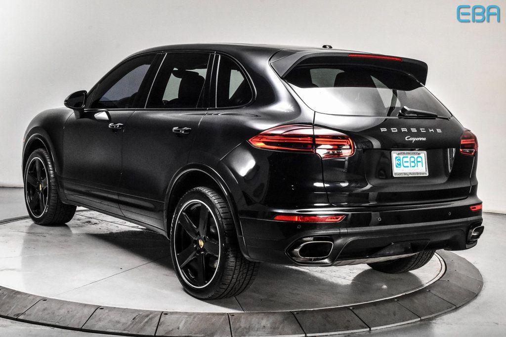 2017 Porsche Cayenne Platinum Edition AWD - 22646827 - 3